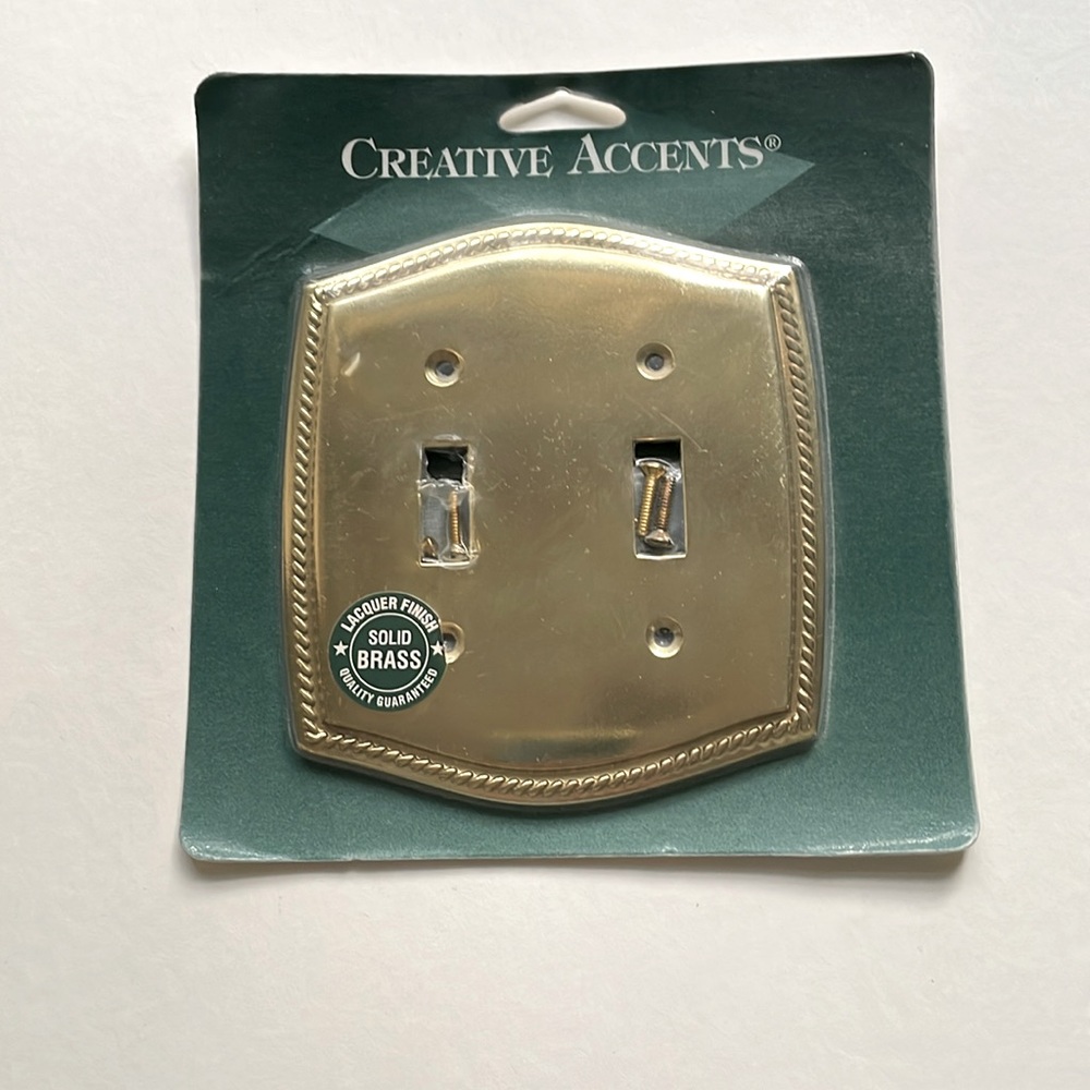 2 toggle wallplate solid brass, lacquer Finish, rope design trim